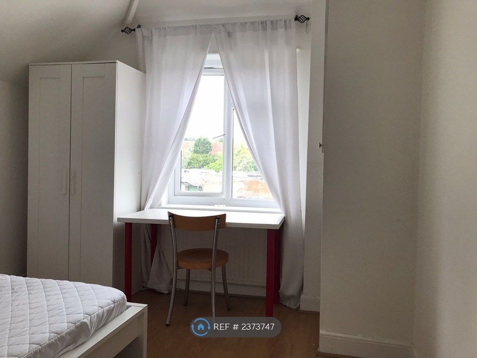 Property photo 2 of 3