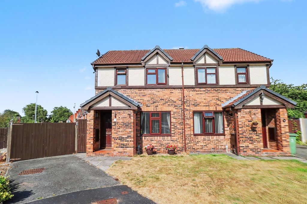 Property photo 1 of 27