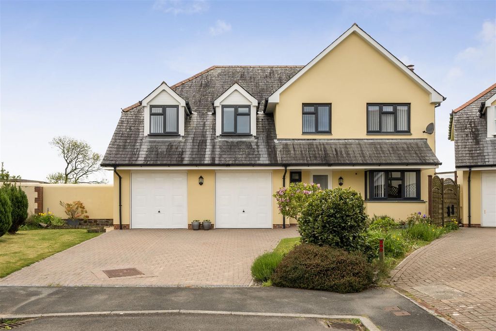 Property photo 2 of 37 1453346-27-69Fdf70ce4Da3.Jpg