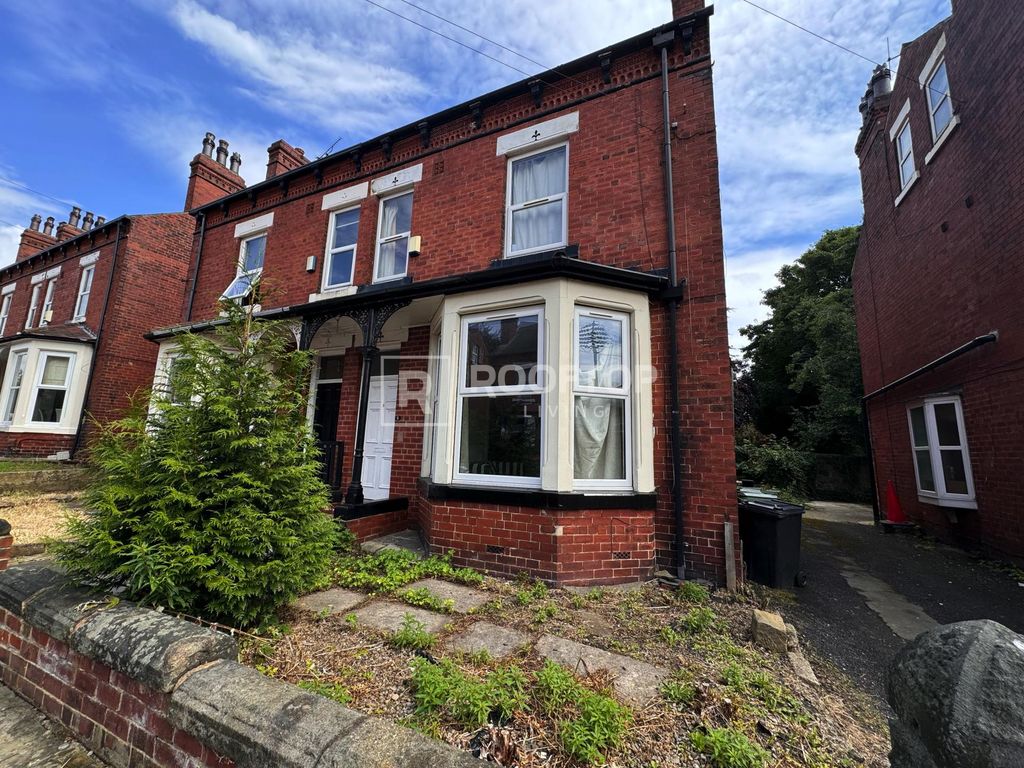 Property photo 2 of 16 Property Photo