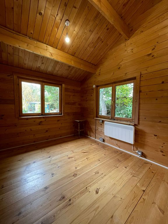 Property photo 3 of 7 Bedroom