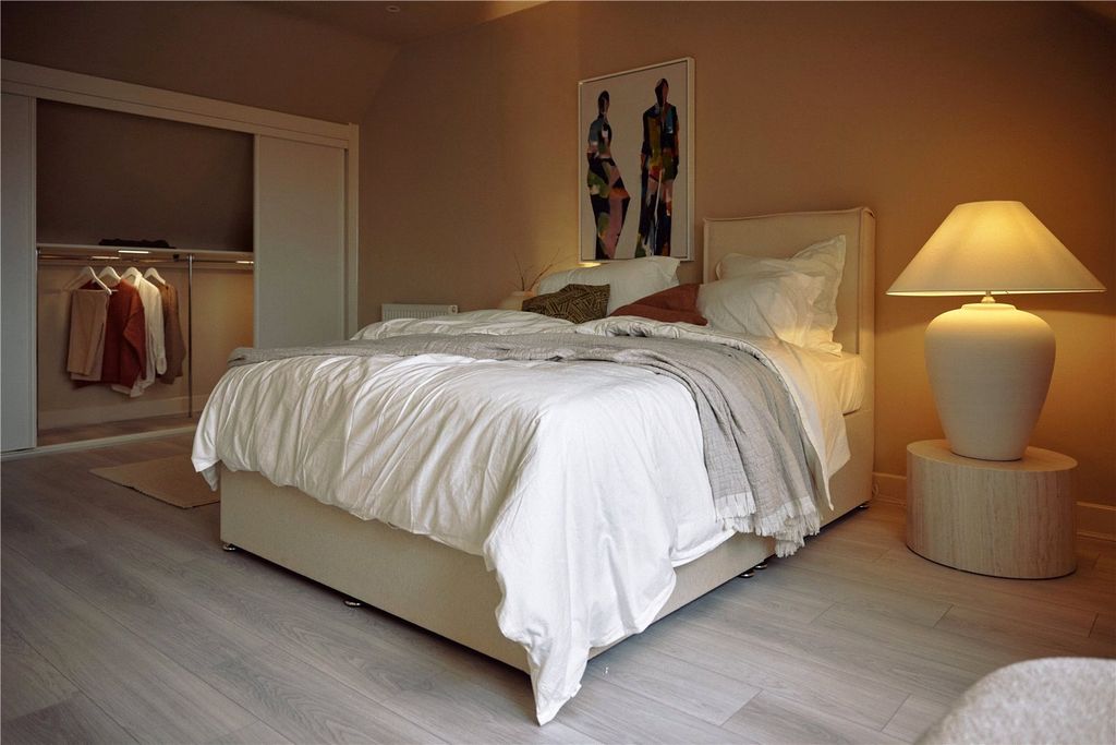 Property photo 2 of 18 Picture No. 01