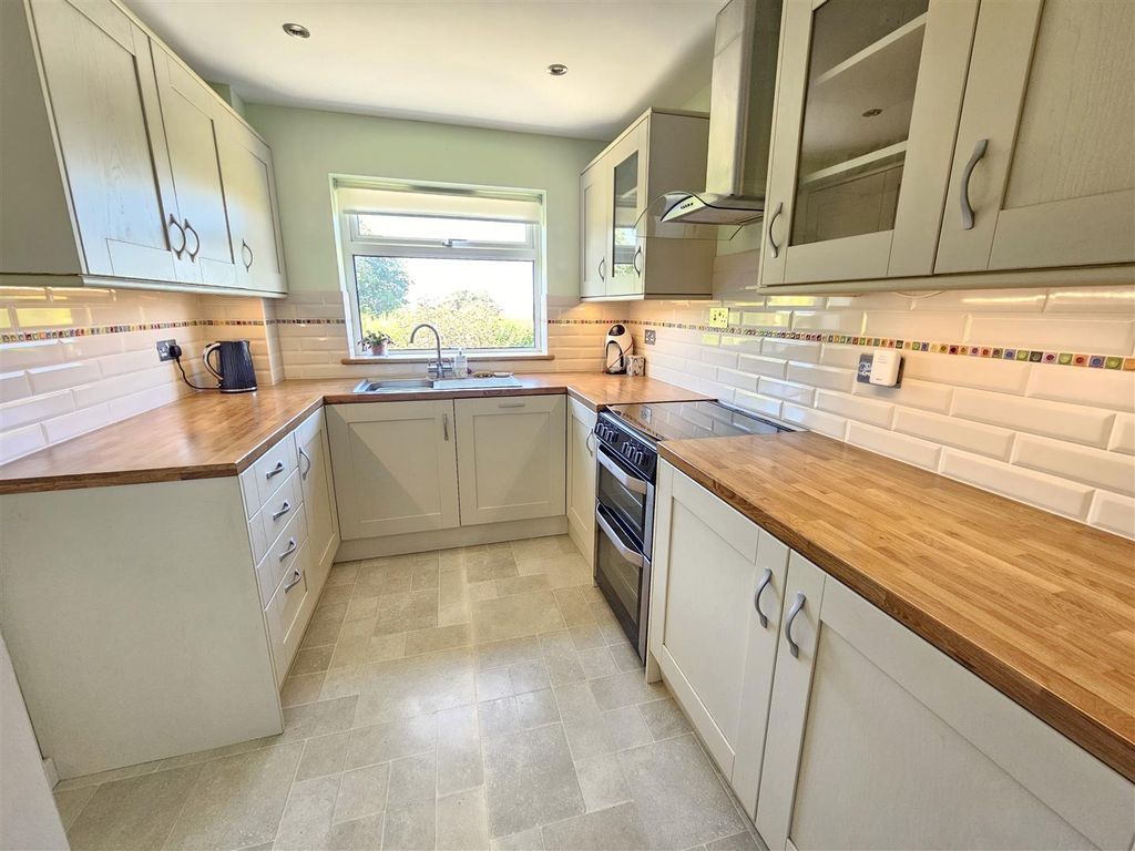 Property photo 2 of 24 Kitchen.Jpg