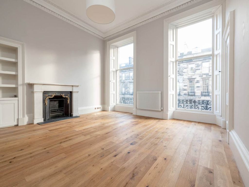 Property photo 2 of 9 56230_Greatstuartst-001