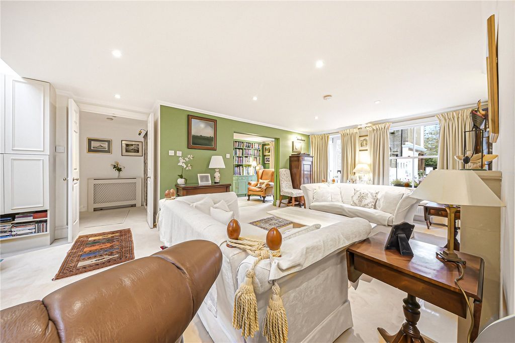 Property photo 3 of 17 Reception Room