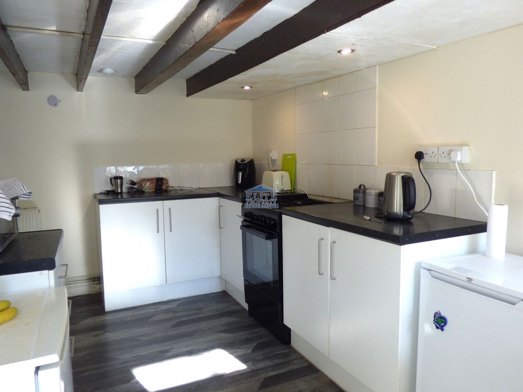 Property photo 2 of 12 Kitchen-Diner