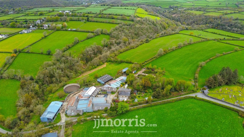 Property photo 2 of 30 Farm Buildings