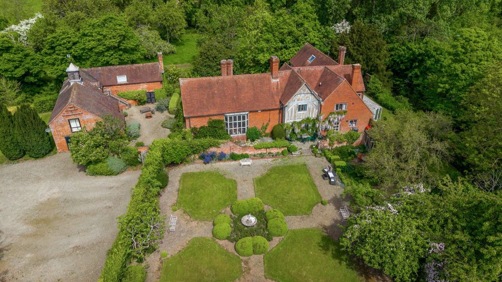 Property photo 1 of 55