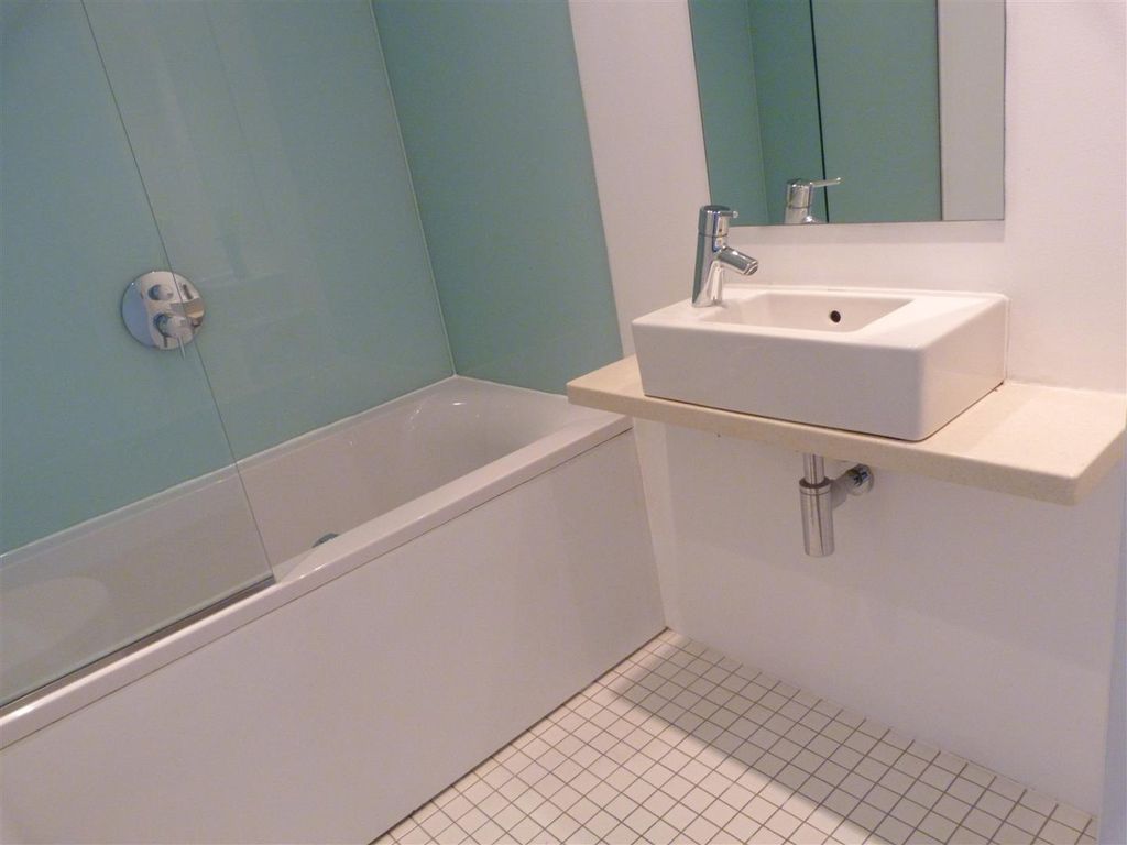 Property photo 3 of 5 P1010004.Jpg