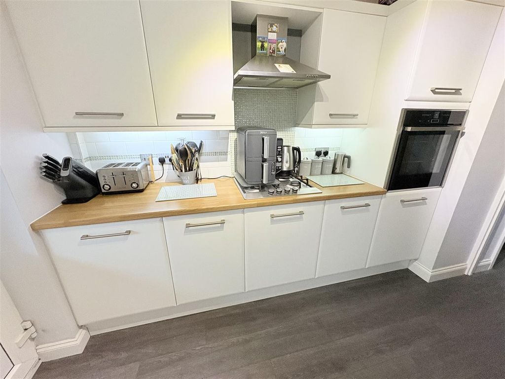 Property photo 2 of 18 Img_3388.Jpg