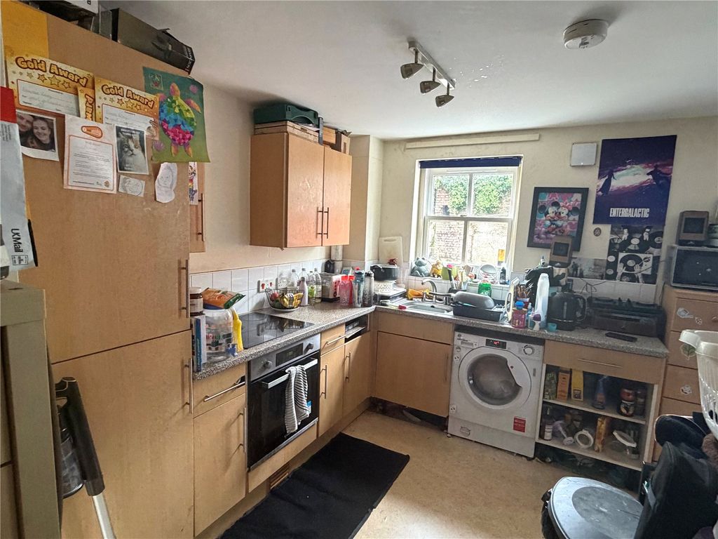Property photo 2 of 8 Picture No. 08