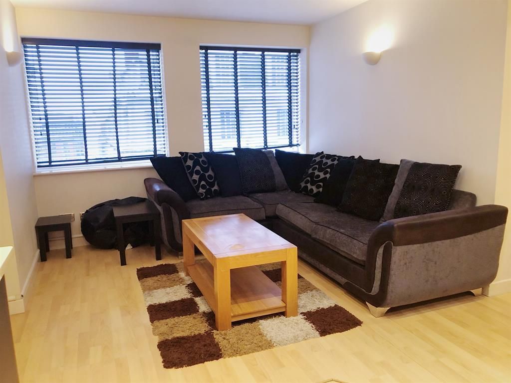 Property photo 2 of 9