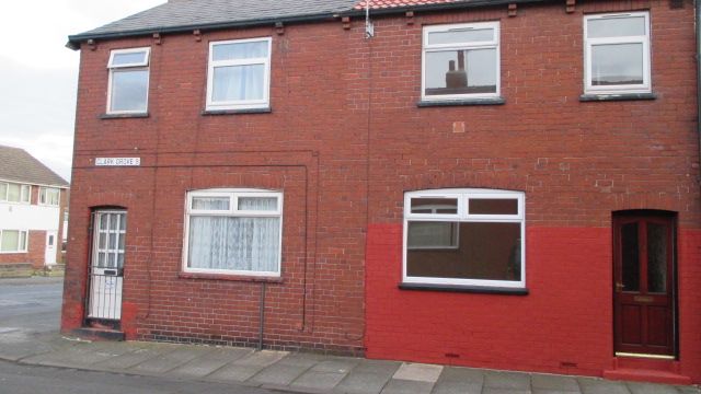 Property photo 2 of 11 Front Description 2