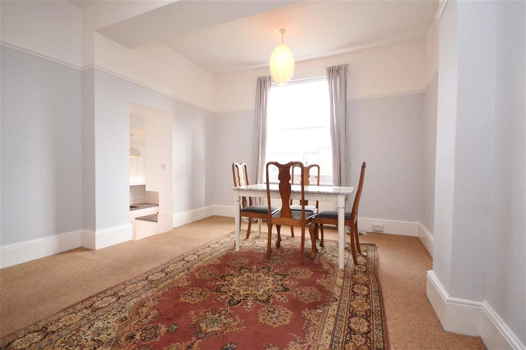 Property photo 3 of 12 Picture No. 18