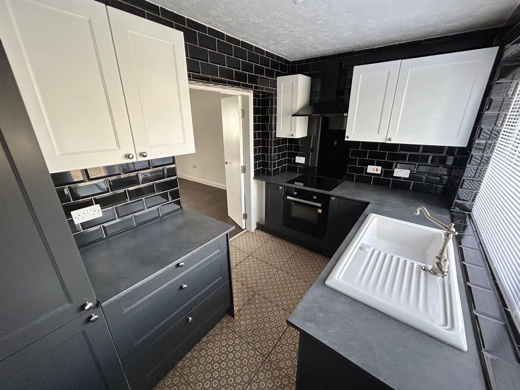 Property photo 2 of 10 Picture No. 08