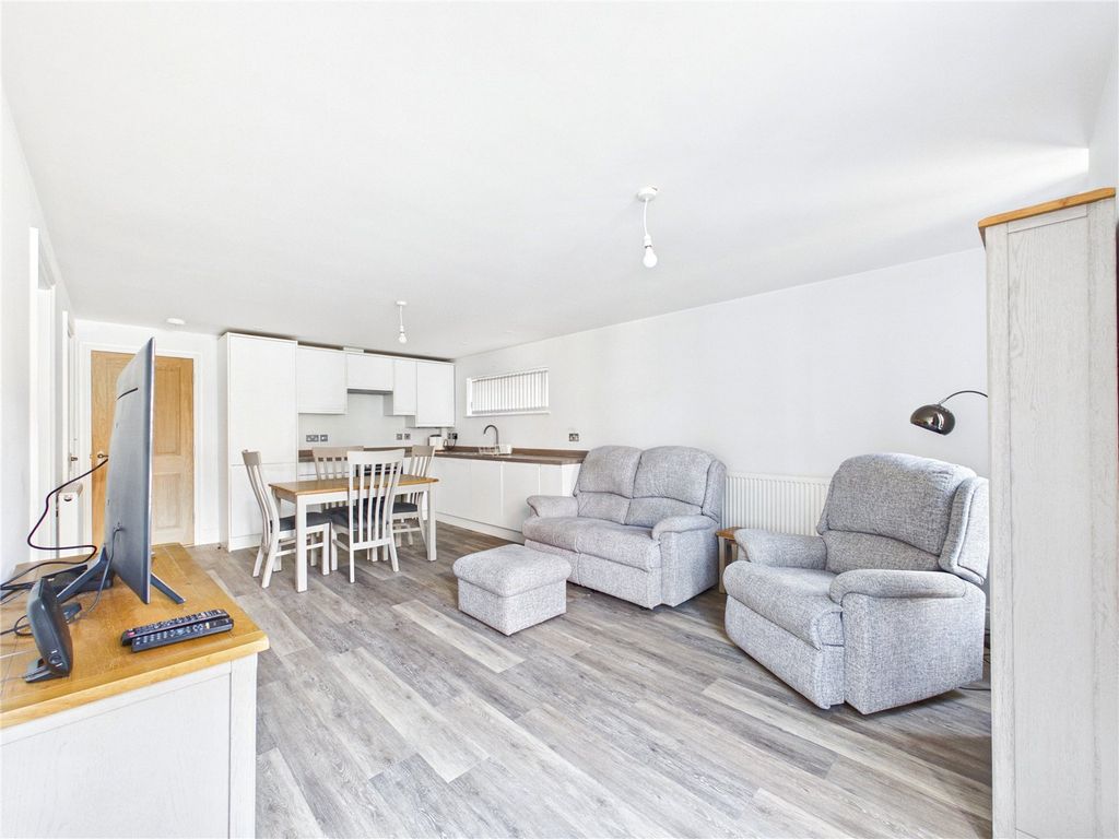 Property photo 2 of 14 Picture No. 01