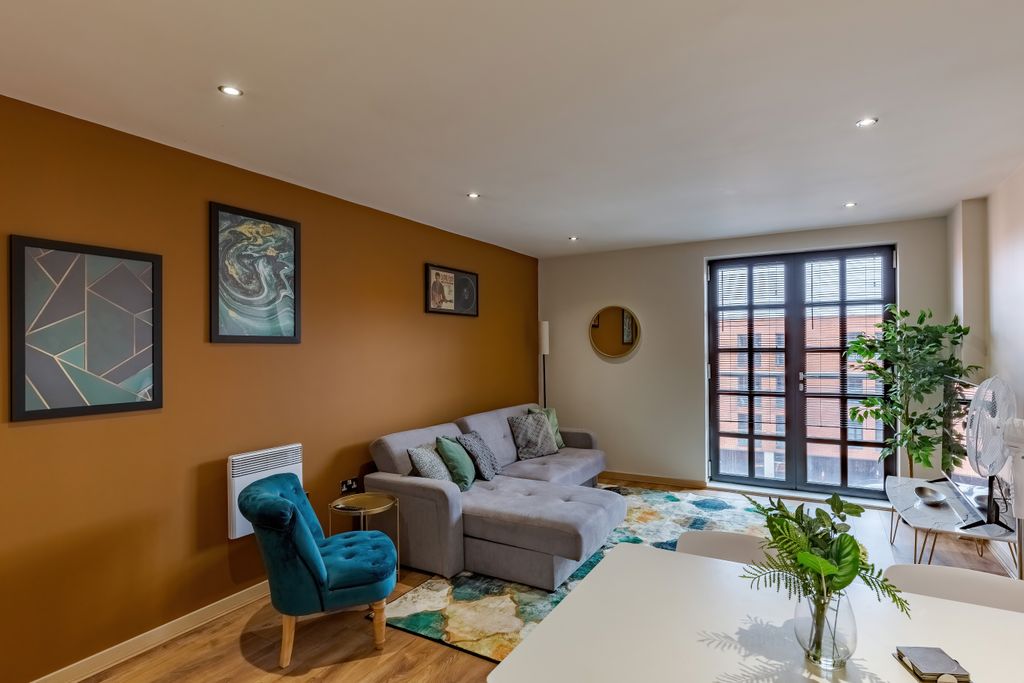 Property photo 2 of 26 31-08-2024 Flat 515 - 40 St Pauls Square Bham - Im