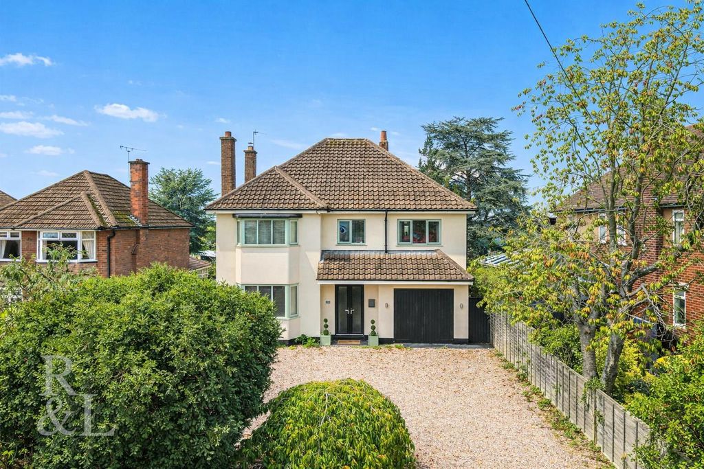 Property photo 1 of 33 d27094Fa-0274-42cd-8917-33Ef993B7F13.Png