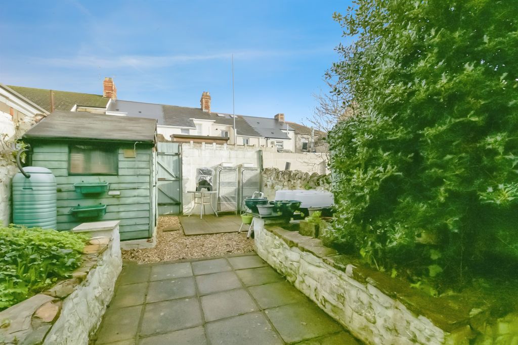 Property photo 2 of 18