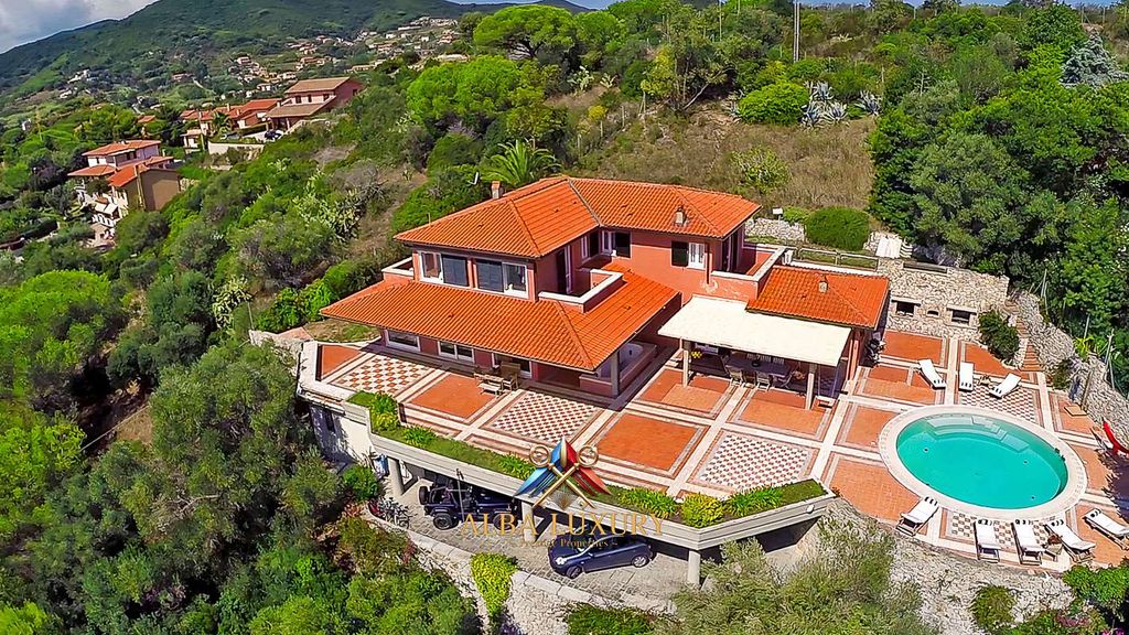 Property photo 2 of 40