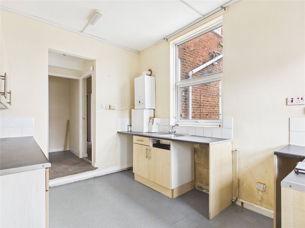 Property photo 3 of 13 Picture No. 02