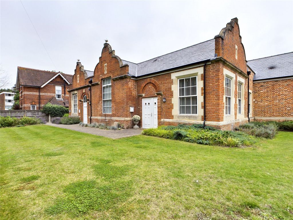 Property photo 1 of 8 Picture No. 15