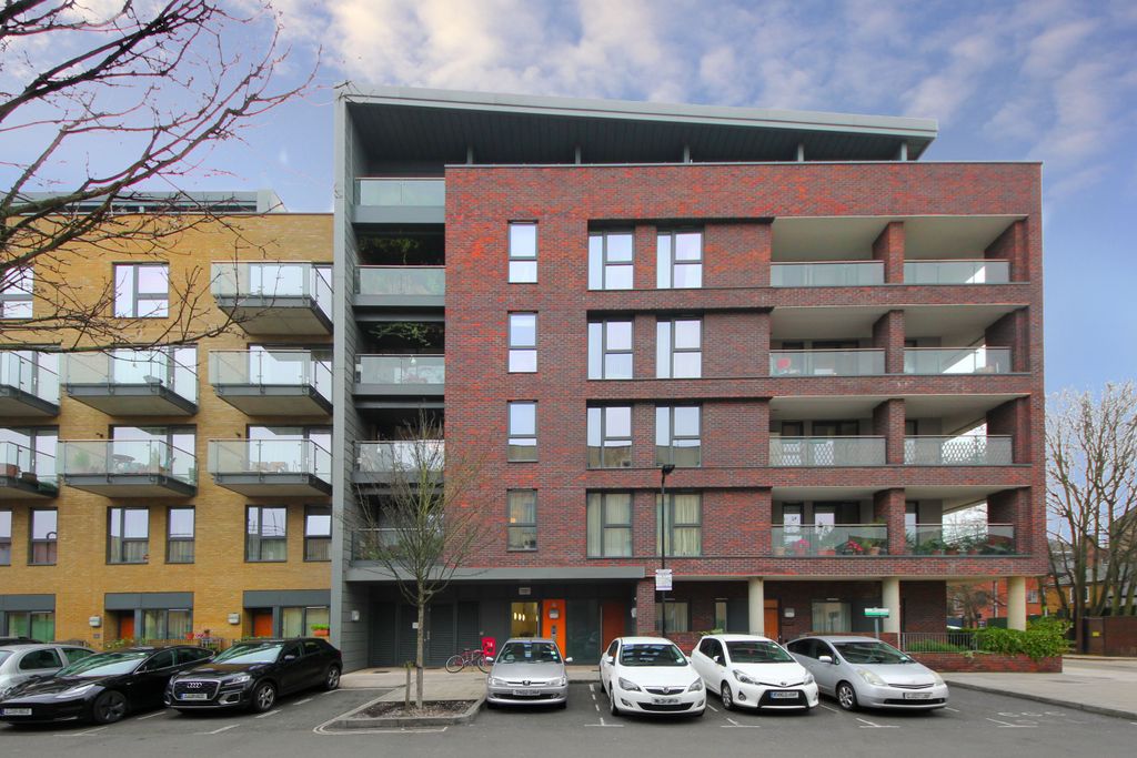 Property photo 1 of 1