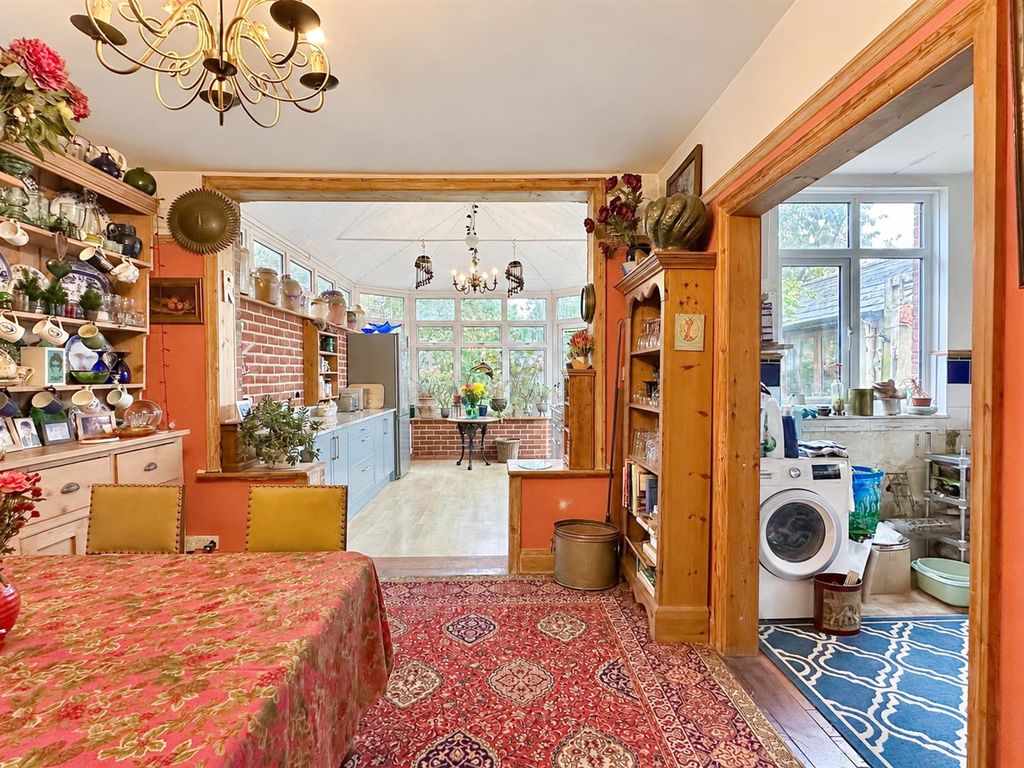 Property photo 1 of 26