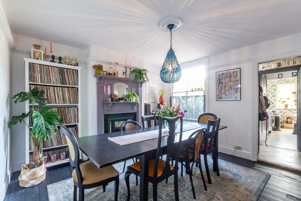 Property photo 2 of 18 Dining Room