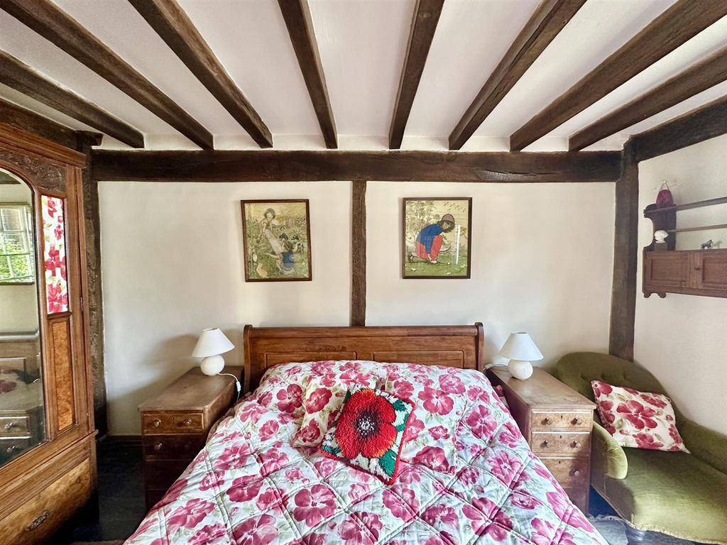 Property photo 3 of 21