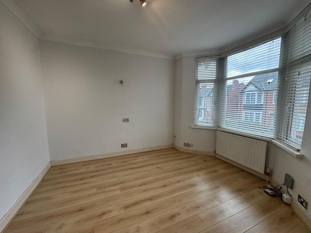 Property photo 3 of 7 View