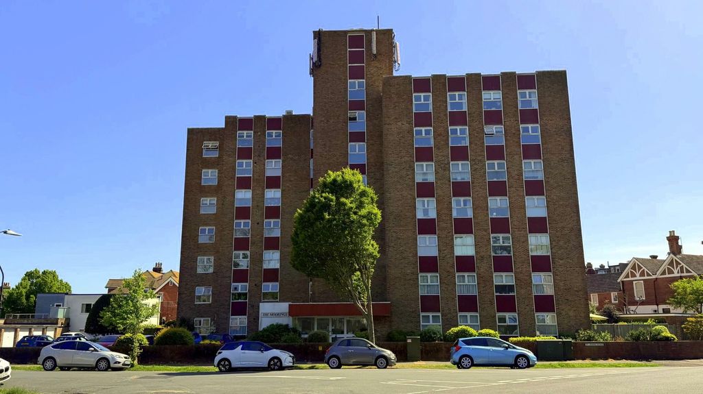 Additional image 15 of 3 bed flat for saleSt. Johns Road, Meads, Eastbourne BN20