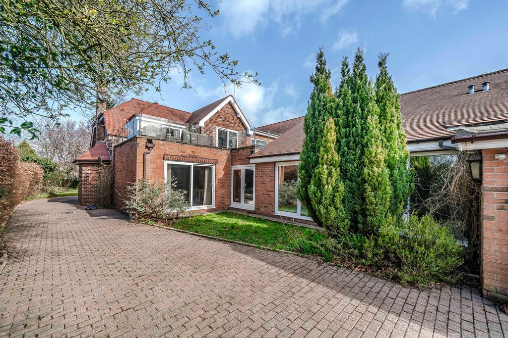 Additional image 62 of 6 bed detached house for saleMoss Lane, Leyland PR25