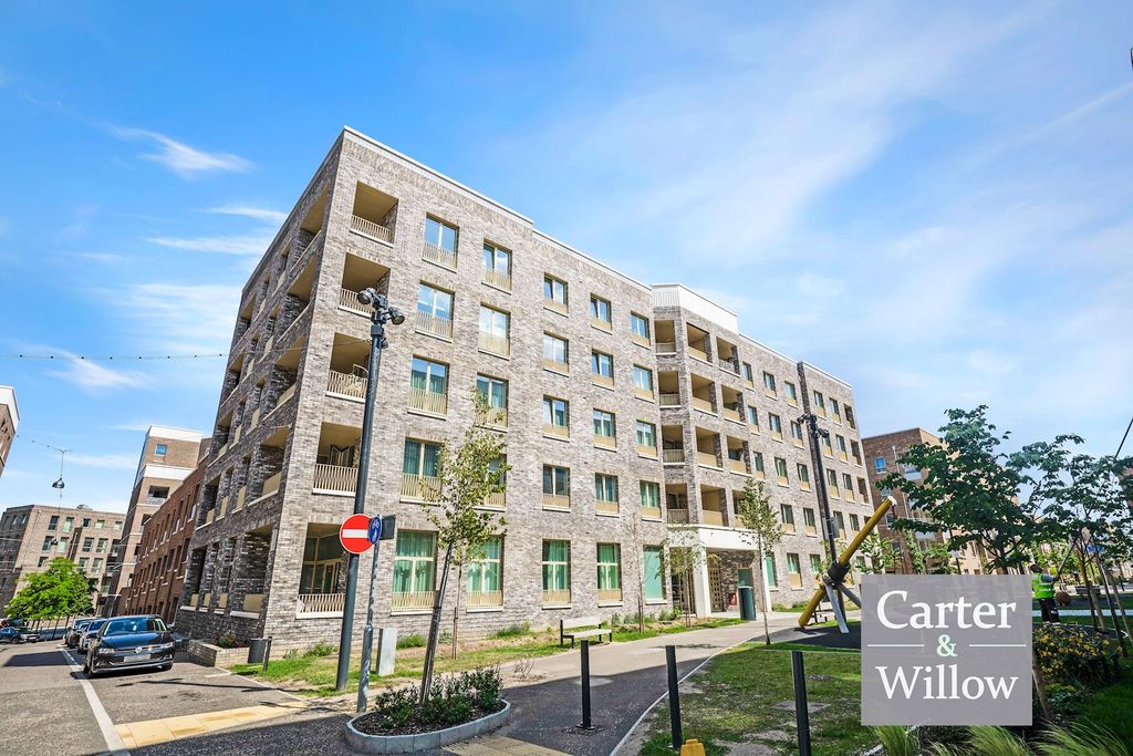 Property photo 1 of 11 Exterior 