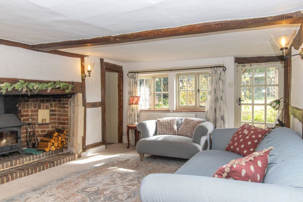 Property photo 2 of 21