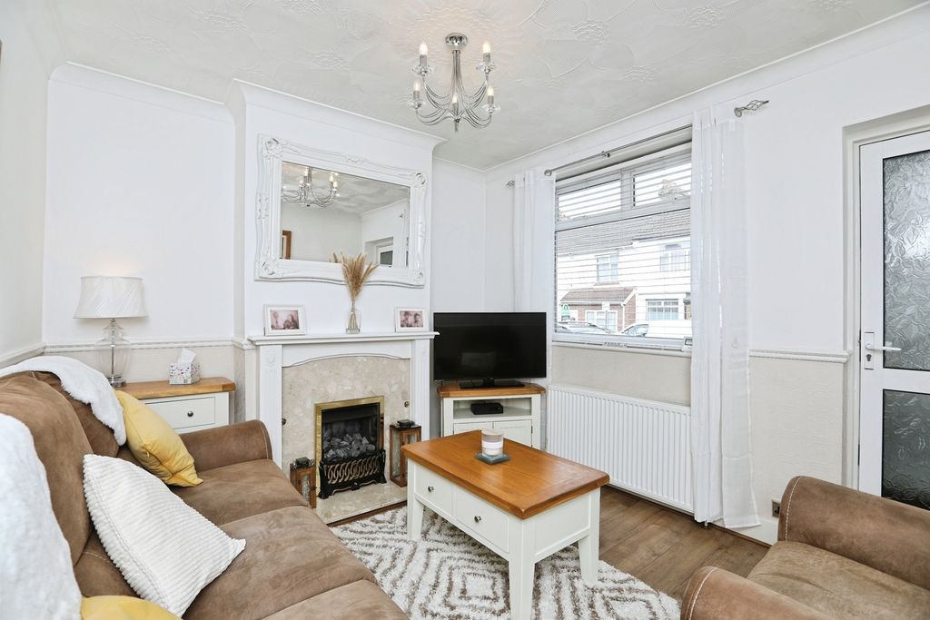 Property photo 3 of 30 Pbox-Img.Jpg