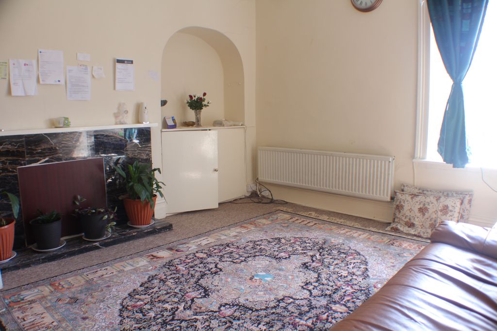 Property photo 3 of 4