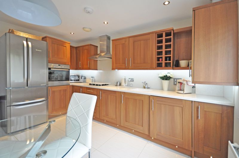 Property photo 3 of 14 Photo 5