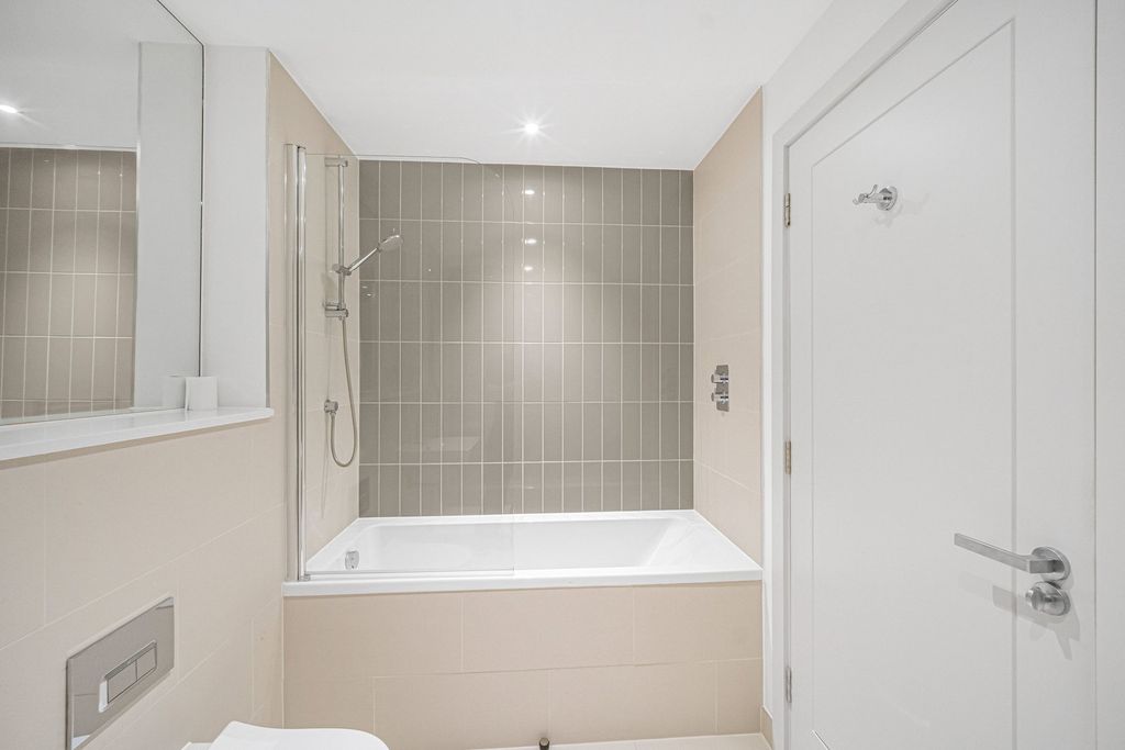 Additional image 26 of 3 bed penthouse for saleRest Bay, Porthcawl CF36