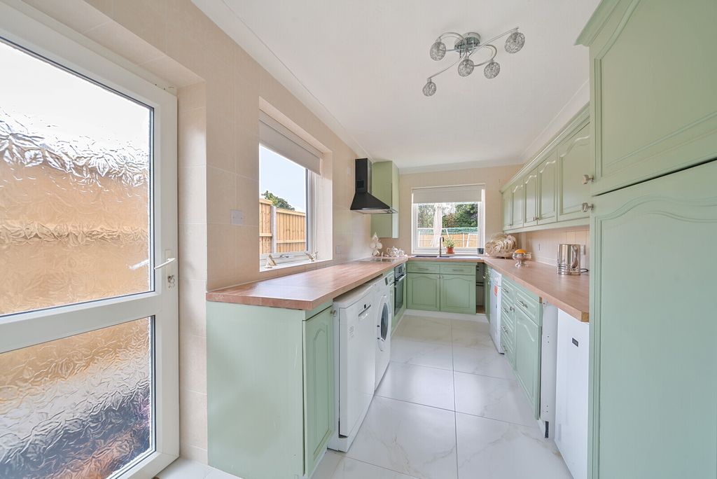 Property photo 3 of 20 Picture No. 10