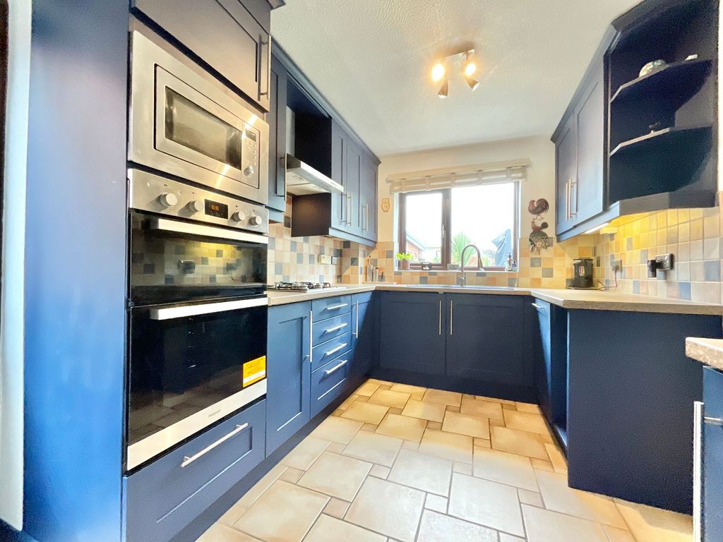 Property photo 3 of 29