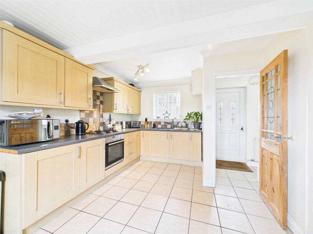 Property photo 2 of 10 Picture No. 05