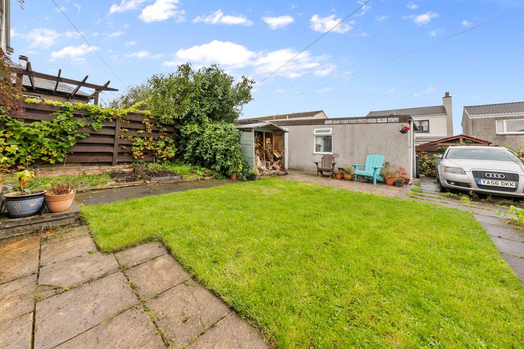 Property photo 3 of 29