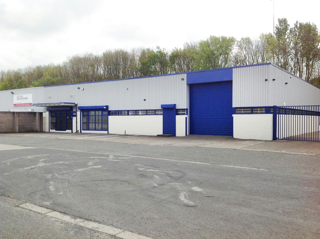 Property photo 3 of 10 Unit 6667 Astmoor.Jpg