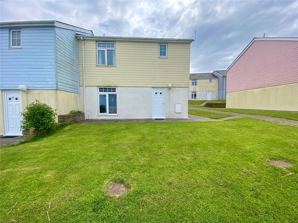 Property photo 2 of 17 Picture No. 16