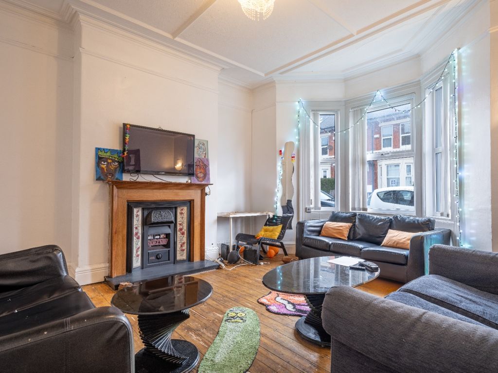 Property photo 3 of 10 2893233