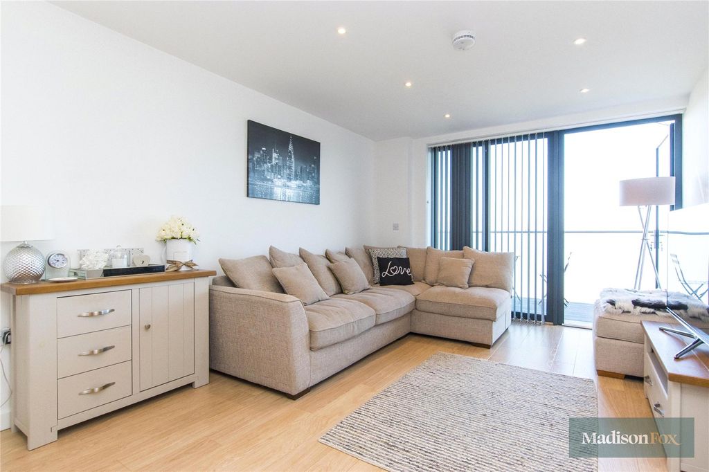 Property photo 3 of 13 Picture No. 18