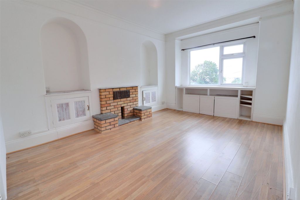 Property photo 1 of 7 1 - Picture No. 04