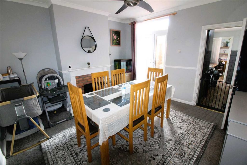 Property photo 3 of 12 Dining Room