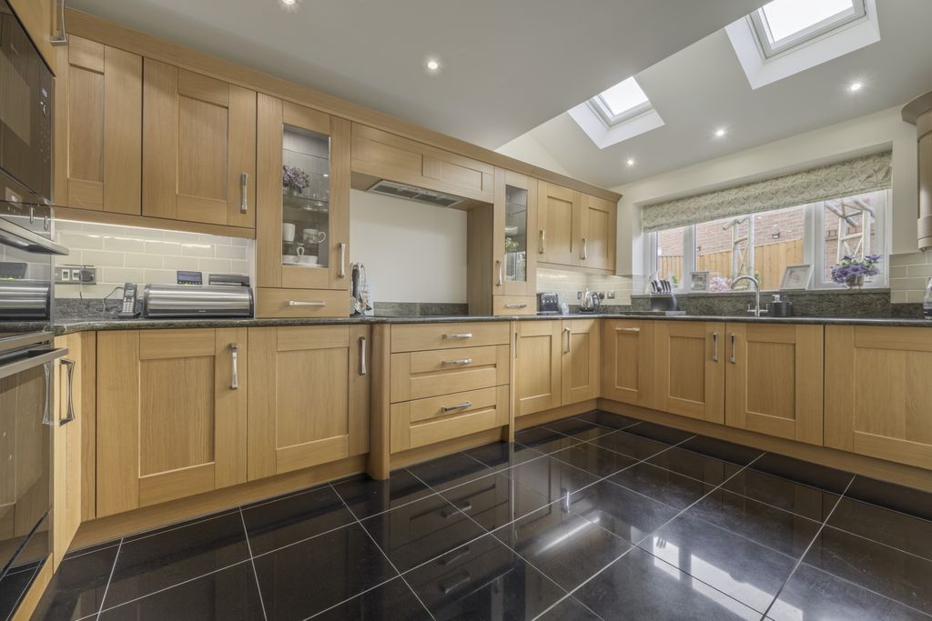 Property photo 2 of 16 Dsc_8030Hdr-Edit